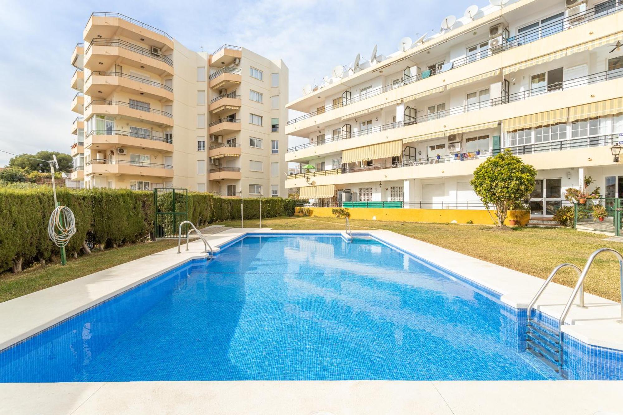 Bright And Spacious 2 Bed Apt Nerja Bagian luar foto