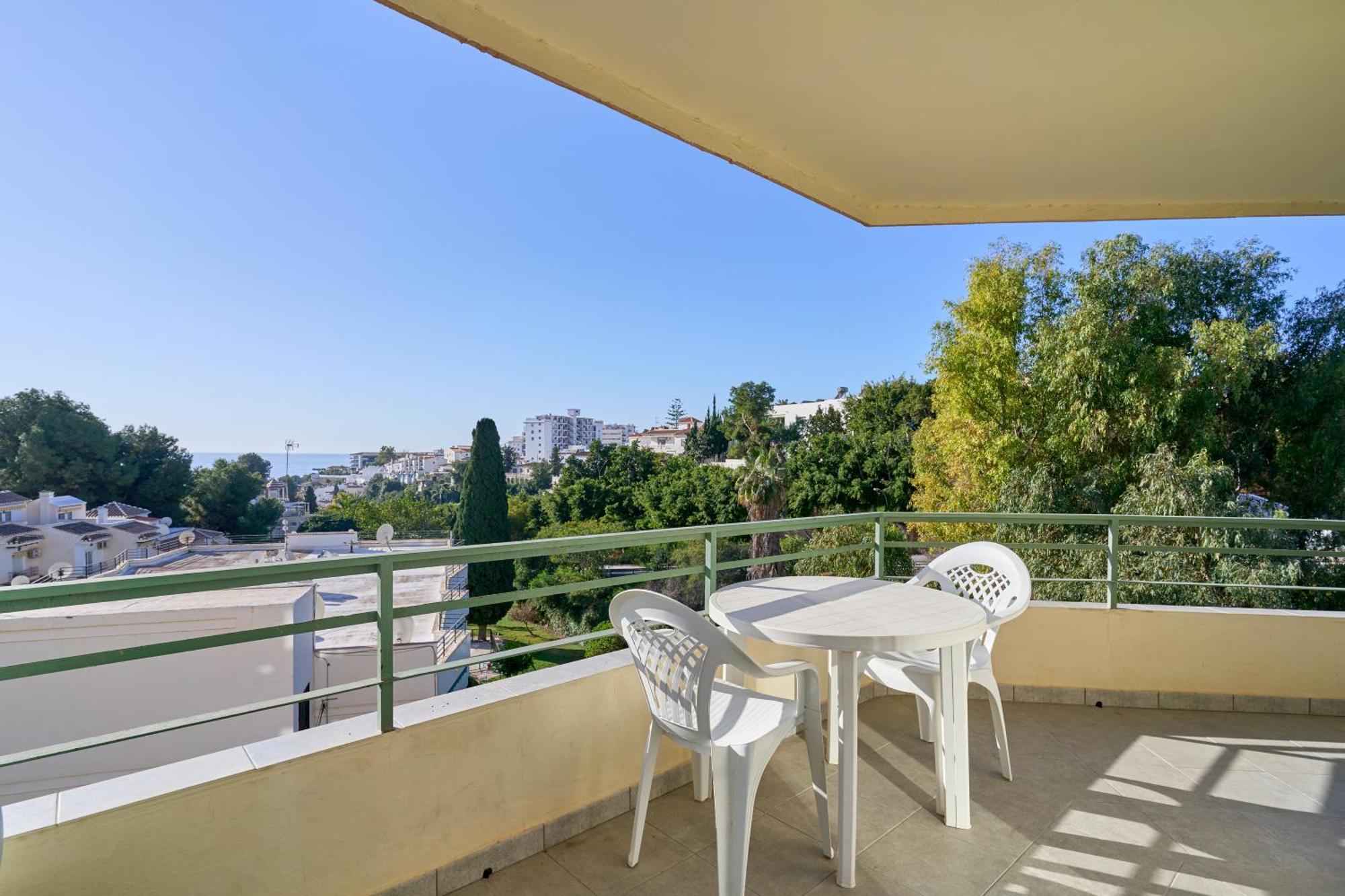 Bright And Spacious 2 Bed Apt Nerja Bagian luar foto