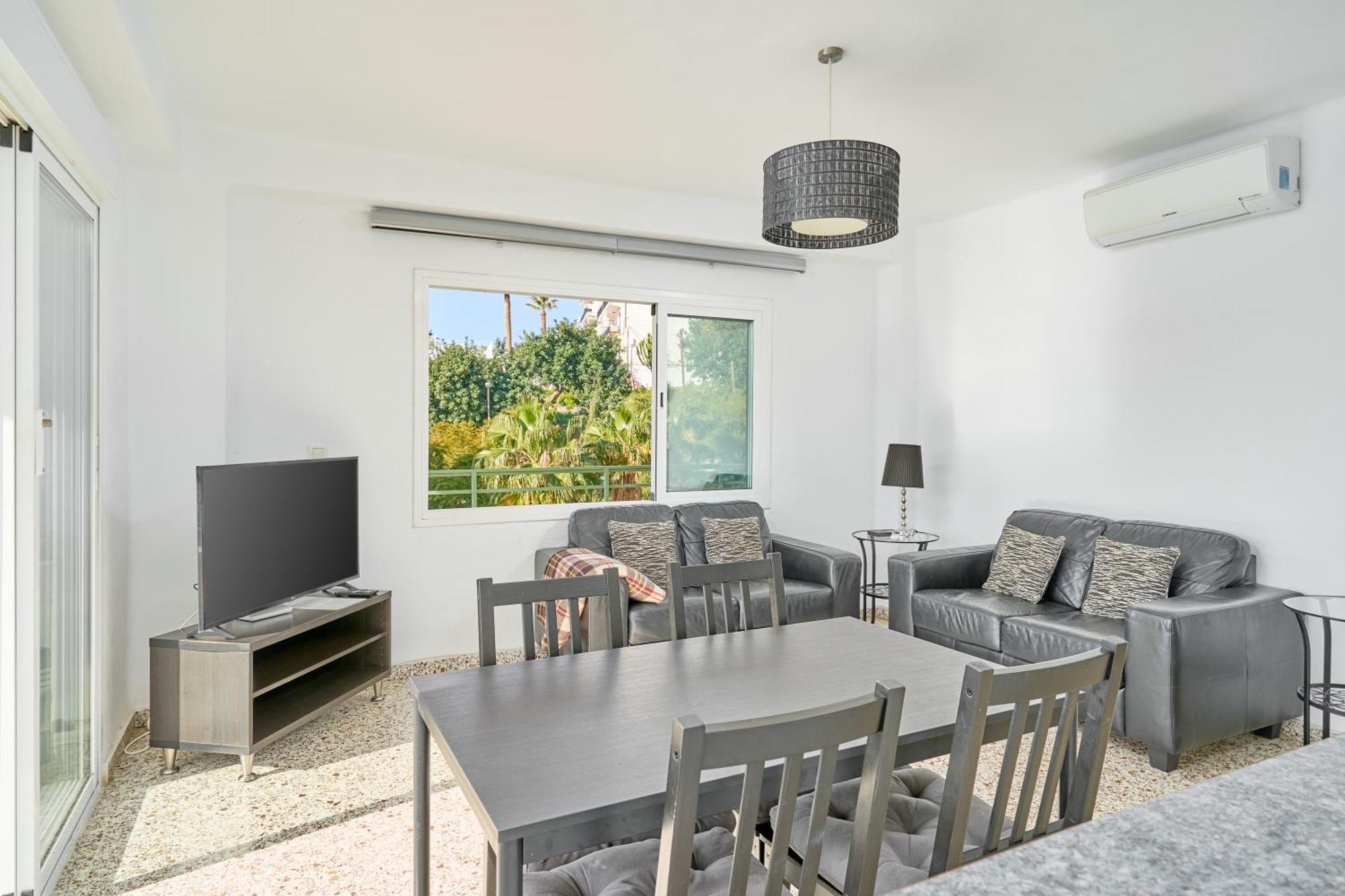 Bright And Spacious 2 Bed Apt Nerja Bagian luar foto